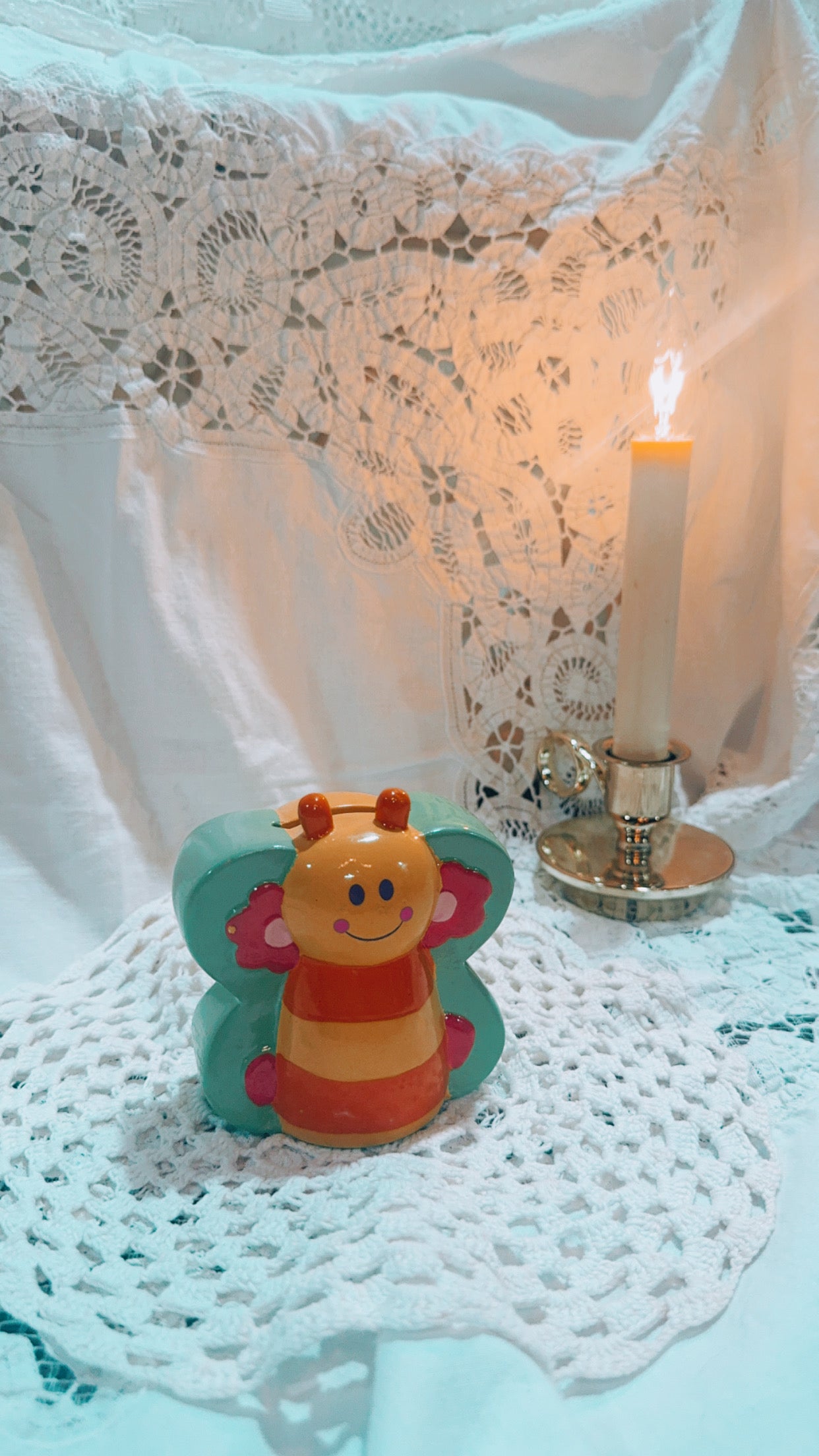 Retro Bee Coin Bank | Y2K Kids Decor
