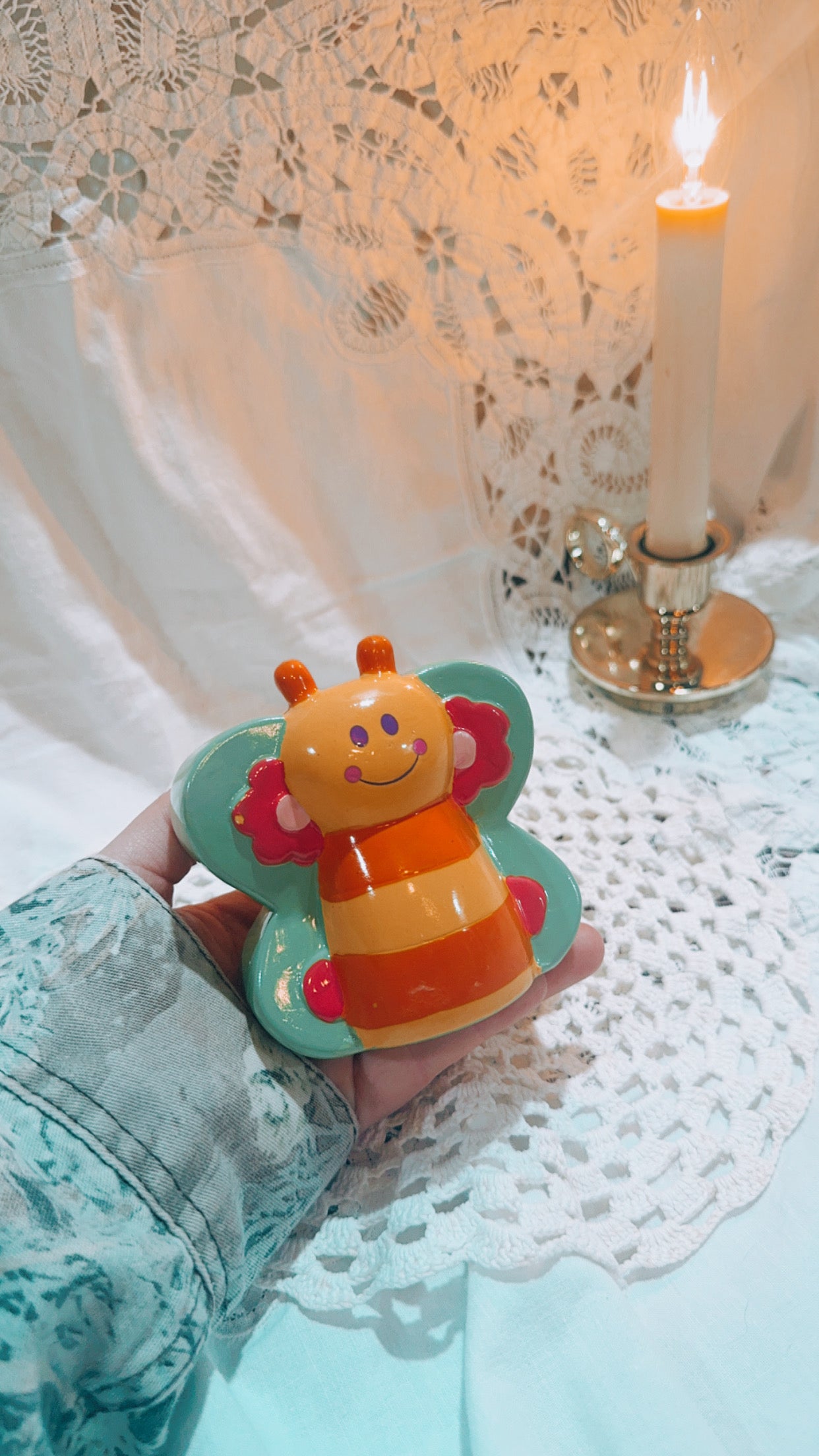 Retro Bee Coin Bank | Y2K Kids Decor
