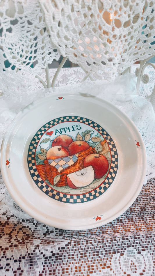 Susan Winget “Apples” Pie Plate – Certified International